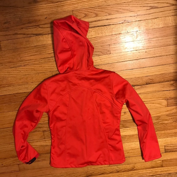 Brand new Black mountain isolated jacket size S - Picture 7 of 7